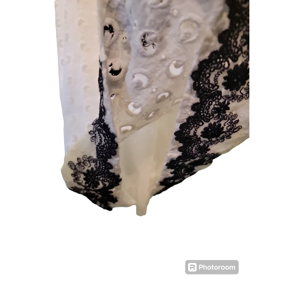 NWT Bailey 44 Dress Sz Small High Neck Sleeveless Lined White Eyelet Black Trim - Picture 4 of 4